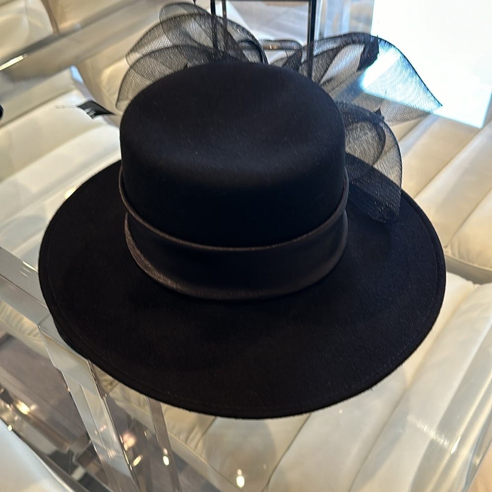 Wool Hat - Picture 3 of 8